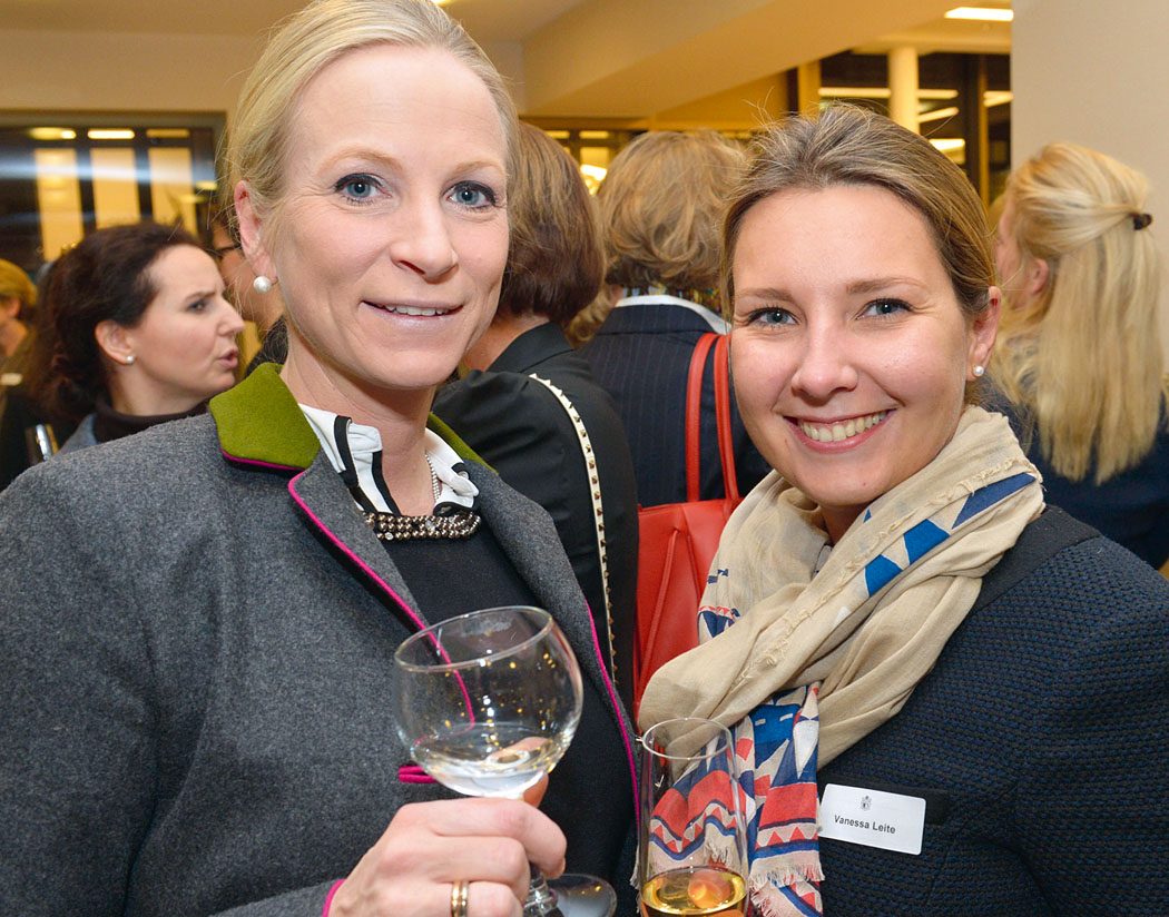 Katharina Paare und Vanessa Leite
