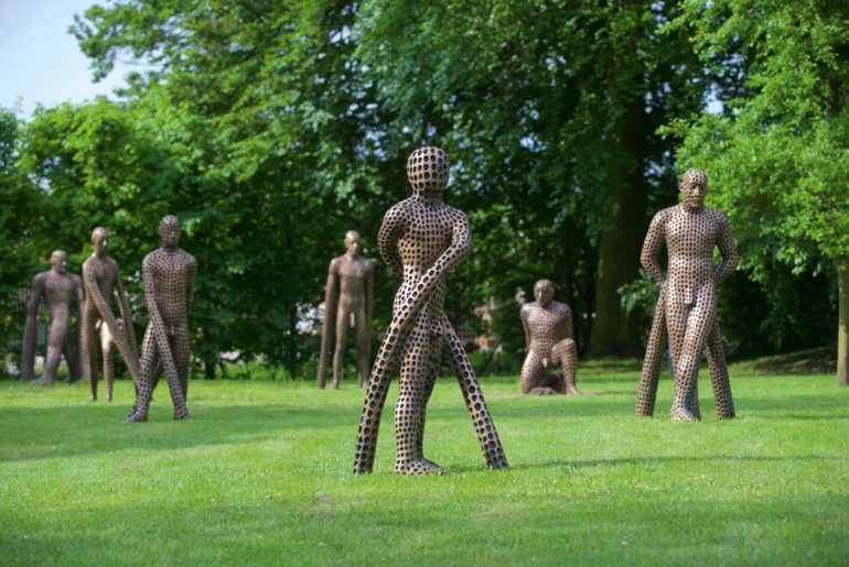 Kunst | NordArt 2016 „Player 1 – 13“, Michal Gabriel, Czech Republik, Bronze, 2011, H 171 – 191 cm