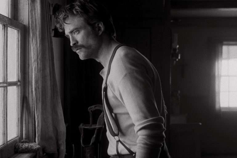 Kinopremiere »Der Leuchtturm« Willem Dafoe und Robert Pattinson in einer spannenden Tour de Force