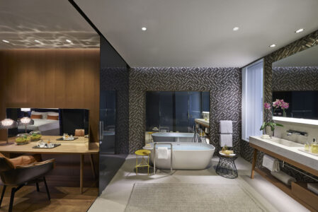 TANGO_online_barcelona-2014-suite-premier-bathroom