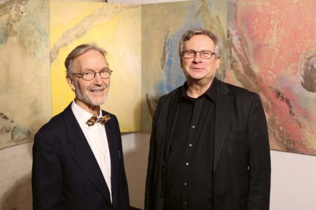 Künstler Erhard Rimek und Klaus-Michael Heinze (Kanzler FH Kiel)