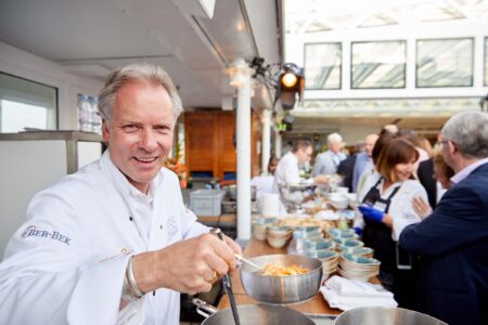 Martin "Bobby" Bräuer - EssZimmer