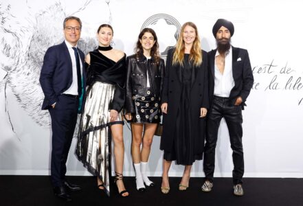 Nicolas Baretzki, Madisen Tayler Matinev, Leandra Medine Cohen, Dree Hemingway und Waris Ahluwalia
(Foto: Franziska Krug/Getty Images for Montblanc International)